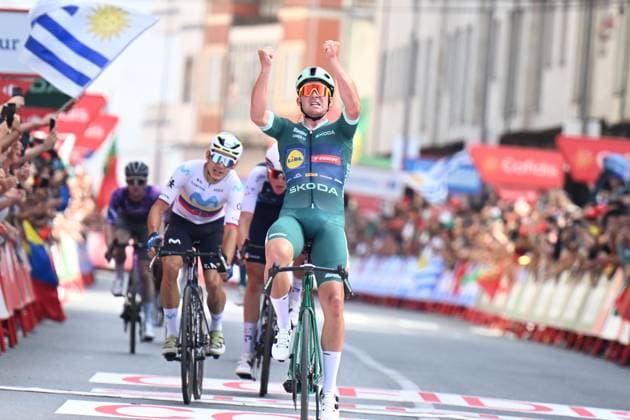 07-09-2025 Vuelta A Espana; Tappa 15 Vegadeo - Monforte De Lemos; 2025, Lidl - Trek; 2025, Movistar; Pedersen, Mads; Aular Sanabria, Orluis; Monforte De Lemos; 