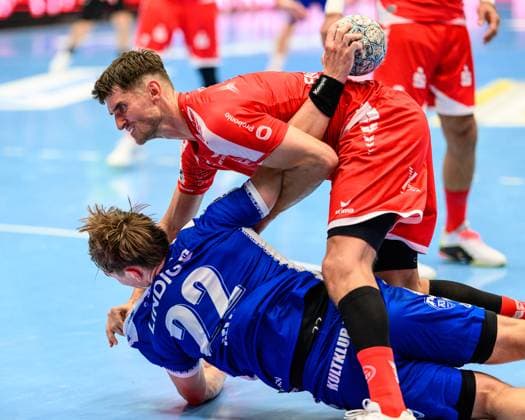 Nikolaj, Enderleit right back, MT Melsungen, 4 , Felix, Aellen center back, ThSV Eisenach, 22 GER, Thuringia, ThSV Eisenach v MT Melsungen, 1 Daikin Handballbundesliga, Handball, Matchday 3, Season 2025 2026, 07 09 2025 GER, Thuringia, ThSV Eisenach v MT Melsungen, 1 Daikin Handballbundesliga, Handball, Matchday 3, Season 2025 2026, 07 09 2025 Eisenach Copyright: xEibner-Pressefoto MartinxHerbstx EP_MHT