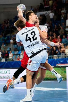 Bietigheim HBL 25 26 SG BBM Bietigheim VfL Luebeck Schwartau Einar Nickelsen VfL Luebeck Schwartau , Nikola Vlahovic Bietigheim Bietigheim Bissingen Egetrans Arena Baden Württemberg Germany