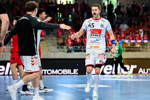 Bietigheim HBL 25 26 SG BBM Bietigheim VfL Luebeck Schwartau Jan Eric Speckmann VfL Luebeck Schwartau Jubel Freude Emotion Bietigheim Bissingen Egetrans Arena Baden Württemberg Germany