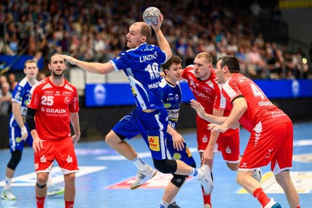 Fynn, Hangstein Back court left, ThSV Eisenach, 10 , Nikolaj, Isaias, Guardiola Villaplana Back court right, MT Melsungen, 40 , Dainis, Kristopans Back court right, MT Melsungen, 10 , 99, Olle, Forsell Schefvert Back court center, MT Melsungen, 25 GER, Thuringia, ThSV Eisenach vs MT Melsungen, 1 Daikin Handballbundesliga, Handball, Matchday 3, Season 2025 2026, 07 09 2025 GER, Thuringia, ThSV Eisenach vs MT Melsungen, 1 Daikin Handballbundesliga, Handball, Matchday 3, Season 2025 2026, 07 09 2025 Eisenach Copyright: xEibner-Pressefoto MartinxHerbstx EP_MHT