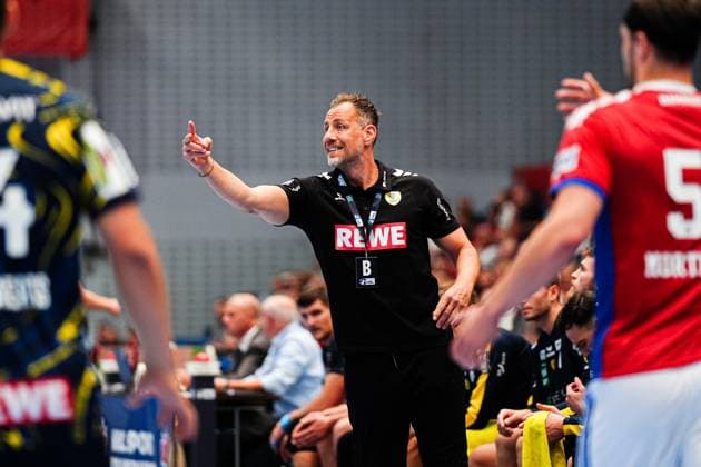 Maik Machulla Rhein Neckar Loewen, Coach GER, Handball Sport Verein Hamburg vs Rhein Neckar Loewen, Handball, 1 Bundesliga, Matchday 3, Season 2025 2026, 07 09 2025 GER, Handball Sport Verein Hamburg vs Rhein Neckar Loewen, Handball, 1 Bundesliga, Matchday 3, Season 2025 2026, 07 09 2025 Hamburg Copyright: xEibner-Pressefoto MarcelxvonxFehrnx EP_MFN