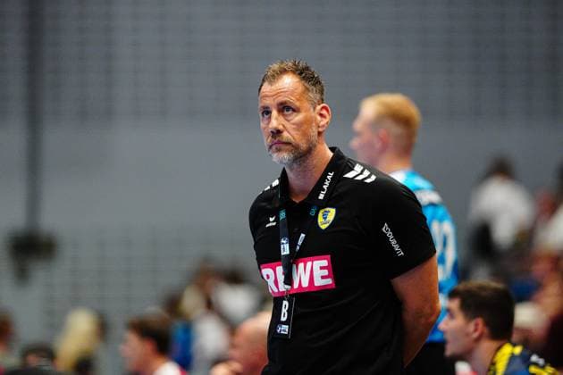 Maik Machulla Rhein Neckar Loewen, Coach GER, Handball Sport Verein Hamburg vs Rhein Neckar Loewen, Handball, 1 Bundesliga, Matchday 3, Season 2025 2026, 07 09 2025 GER, Handball Sport Verein Hamburg vs Rhein Neckar Loewen, Handball, 1 Bundesliga, Matchday 3, Season 2025 2026, 07 09 2025 Hamburg Copyright: xEibner-Pressefoto MarcelxvonxFehrnx EP_MFN