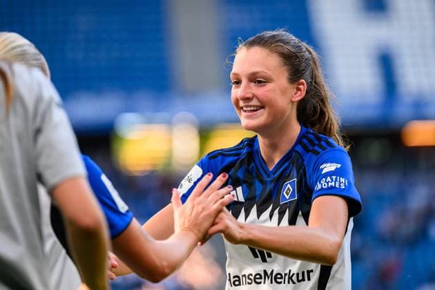 Soccer I Women I Season 2025 2026 I Bundesliga I 1 Matchday I Hamburger SV VfL Wolfsburg I 07 09 2025 Lotta Wrede 32, Hamburger SV Hamburg Volksparkstadion Hamburg Germany Copyright: xLobecax xHenningxRohlfsx