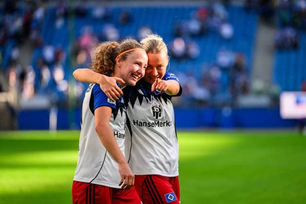 Soccer I Women I Season 2025 2026 I Bundesliga I 1 Matchday I Hamburger SV VfL Wolfsburg I 07 09 2025 Melanie Brunnthaler 11, Hamburger SV , Sophie Hillebrand 22, Hamburger SV Hamburg Volksparkstadion Hamburg Germany Copyright: xLobecax xHenningxRohlfsx