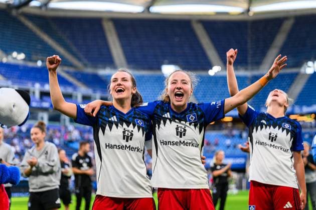 Soccer I Women I Season 2025 2026 I Bundesliga I 1 Matchday I Hamburger SV VfL Wolfsburg I 07 09 2025 Pauline Annette Machtens 28, Hamburger SV , Melanie Brunnthaler 11, Hamburger SV Hamburg Volksparkstadion Hamburg Germany Copyright: xLobecax xHenningxRohlfsx
