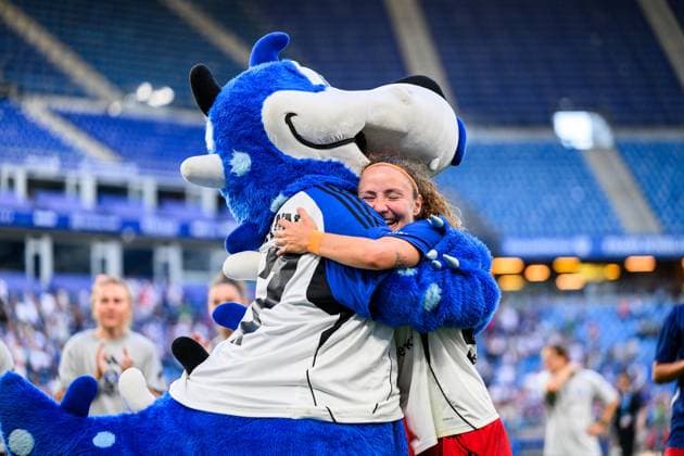 Soccer I Women I Season 2025 2026 I Bundesliga I 1 Matchday I Hamburger SV VfL Wolfsburg I 07 09 2025 Dino Hermann, Melanie Brunnthaler 11, Hamburger SV Hamburg Volksparkstadion Hamburg Germany Copyright: xLobecax xHenningxRohlfsx