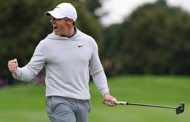 2025 Amgen Irish Open, The K Club, Kildare 7 9 2025 Rory McIlroy celebrates putt to force playoff Rory McIlroy celebrates putt to force playoff 7 9 2025  Copyright: x INPHO BryanxKeanex 016A9484a