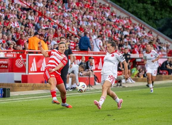 Soccer, Women, Season 2025 2026, Google Pixel Women Bundesliga 1 Matchday , 1 FC Union Berlin 1 FC Nürnberg, v l Dina Orschmann 1 Women 1 FC Union , Jonna Brengel 1 FC Nürnberg , 07 09 2025, Copyright: xMatthiasxKochx