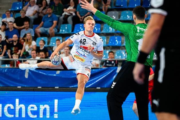 Bietigheim HBL 25 26 SG BBM Bietigheim VfL Luebeck Schwartau Einar Nickelsen VfL Luebeck Schwartau , Torhueter Martin Tomovski Bietigheim Bietigheim Bissingen Egetrans Arena Baden Württemberg Germany
