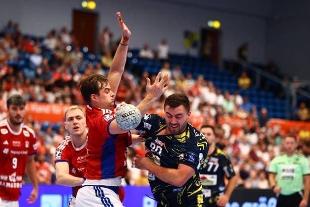 Handball I Men I Season 2025 2026 I Bundesliga I 3 Matchday I HSV Hamburg Rhein Neckar Löwen I 07 09 2025 Andreas Magaard 4, HSV Hamburg Jannik Kohlbacher 80, Rhein Neckar Löwen Hamburg Alsterdorfer Sporthalle Hamburg Germany Copyright: xLobeca RalfxHomburgx