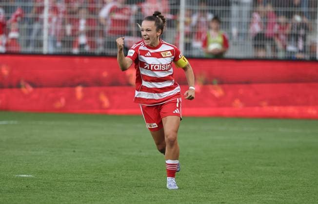 Lisa Heiseler cheers after 1 0 joy emotion jubilation sport football soccer 1 Bundesliga women women season 2025 2026 07 09 2025 1 FC Union Berlin vs 1 FC Nürnberg FCN DFL regulations prohibit any use of photographs as image sequences and or quasi video