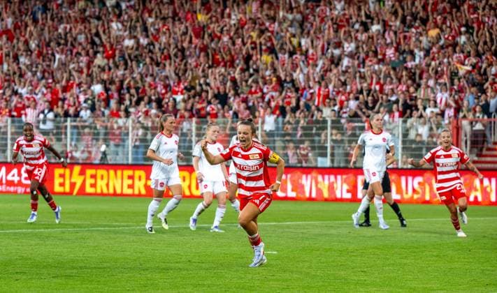 Soccer, Women, Season 2025 2026, Google Pixel Women Bundesliga 1 Matchday , 1 FC Union Berlin 1 FC Nürnberg, Lisa Heiseler 1 Women 1 FC Union , Cheering after goal to 1 0, 07 09 2025, Copyright: xMatthiasxKochx