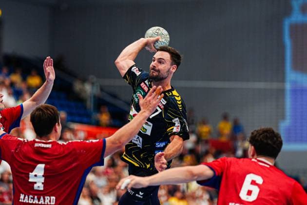 Throw Goal Dani Baijens Rhein Neckar Loewen, 77 GER, Handball Sport Verein Hamburg vs Rhein Neckar Loewen, Handball, 1 Bundesliga, Matchday 3, Season 2025 2026, 07 09 2025 GER, Handball Sport Verein Hamburg vs Rhein Neckar Loewen, Handball, 1 Bundesliga, Matchday 3, Season 2025 2026, 07 09 2025 Hamburg Copyright: xEibner-Pressefoto MarcelxvonxFehrnx EP_MFN