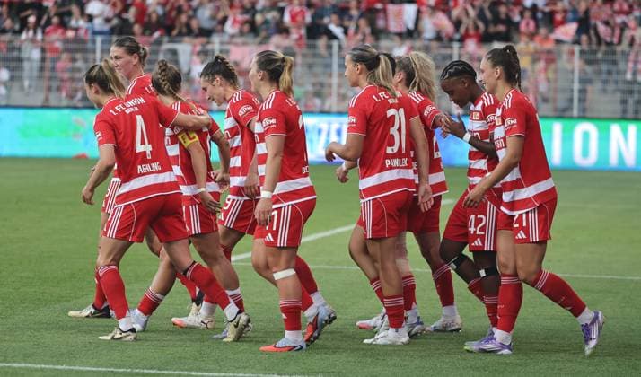 Lisa Heiseler cheers after 1 0 with teammates Joy Emotion Jubilation Sport Football Soccer 1 Bundesliga Women Season 2025 2026 07 09 2025 1 FC Union Berlin vs 1 FC Nürnberg FCN DFL regulations prohibit any use of photographs as image sequences and or quasi video