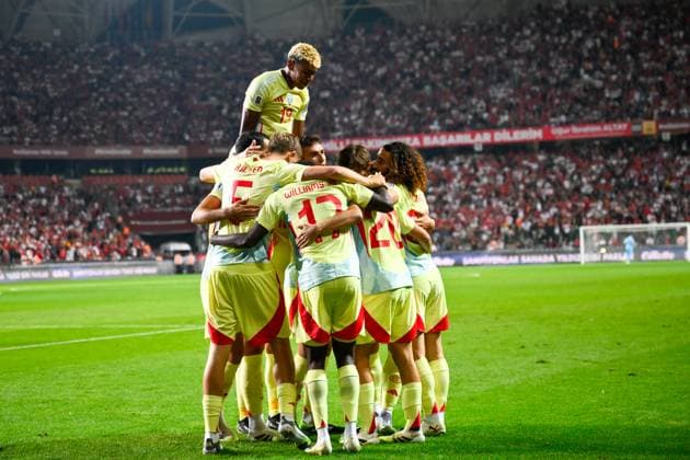 Turkiye v Spain - 2026 FIFA World Cup, WM, Weltmeisterschaft, Fussball European Qualifiers KONYA, TURKIYE - SEPTEMBER 07: Players of Spain celebrate after a goal by Nico Williams during the 2026 FIFA World Cup European Qualifiers Group E second match between Turkiye and Spain at Medas Konya Buyuksehir Stadium in Konya, Turkiye, on September 07, 2025. Mehmet Ali Ozcan Anadolu Konya Turkey. Editorial use only. Please get in touch for any other usage.  Copyright: x2025xAnadoluxMehmetxAlixOzcanx