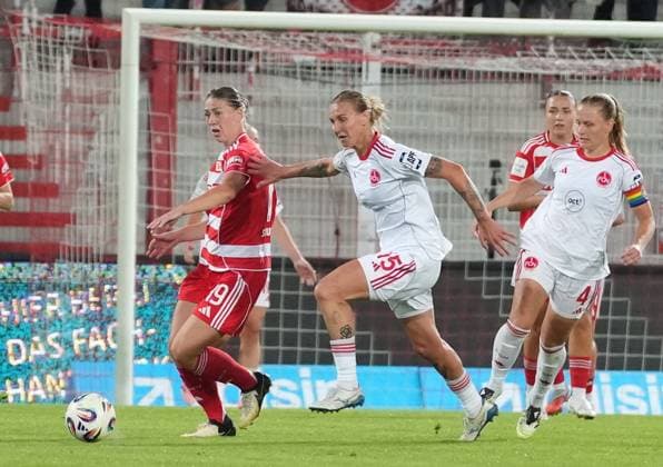 07 09 2025 Soccer Season 2025 2026 1 Google Pixel Women Bundesliga 1 Matchday 1 FC Union Berlin Women FCU 1 FC Nuremberg Women FCN Club Clubwomen ChPr xchxprx from left Samantha Steuerwald 19, 1 FC Union Berlin Oliwia Wos 15, 1 FC Nuremberg FCN Luisa Guttenberger 4, 1 FC Nuremberg FCN