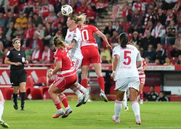 07 09 2025 Soccer Season 2025 2026 1 Google Pixel Women Bundesliga 1 Matchday 1 FC Union Berlin Women FCU 1 FC Nuremberg Women FCN Club Clubwomen ChPr xchxprx from left Dina Orschmann 11, 1 FC Union Berlin Oliwia Wos 15, 1 FC Nuremberg FCN Eileen Campbell 10, 1 FC Union Berlin Clara Fröhlich 5, 1 FC Nuremberg FCN