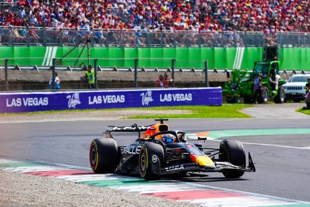Max Verstappen (NED) - Oracle Red Bull Racing - Red Bull RB21 - Honda RBPTduring the Formula 1 Pirelli Gran Premio d™Italia 2025 at Monza Circuit, Lombardy, Italy, from September 6 to 9, 2025. Round 16 of the 2025 FIA Formula One World Championship, WM, Weltmeisterschaft Formula 1 Pirelli Gran Premio d™italia 2025