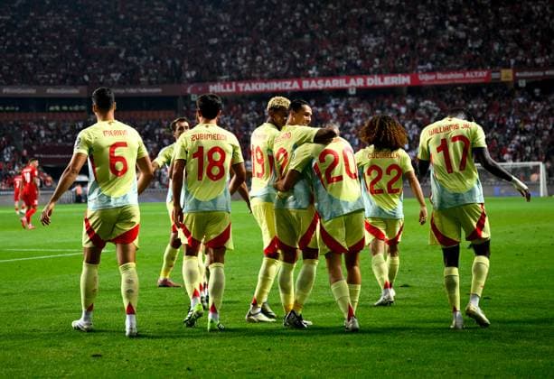 Turkiye v Spain - 2026 FIFA World Cup, WM, Weltmeisterschaft, Fussball European Qualifiers KONYA, TURKIYE - SEPTEMBER 7: Players of Spain celebrate after scoring a goal during the 2026 FIFA World Cup European Qualifiers Group E second match between Turkiye and Spain at Medas Konya Buyuksehir Stadium in Konya, Turkiye, on September 7, 2025. Mehmet Ali Ozcan Anadolu Konya Turkey. Editorial use only. Please get in touch for any other usage.  Copyright: x2025xAnadoluxMehmetxAlixOzcanx