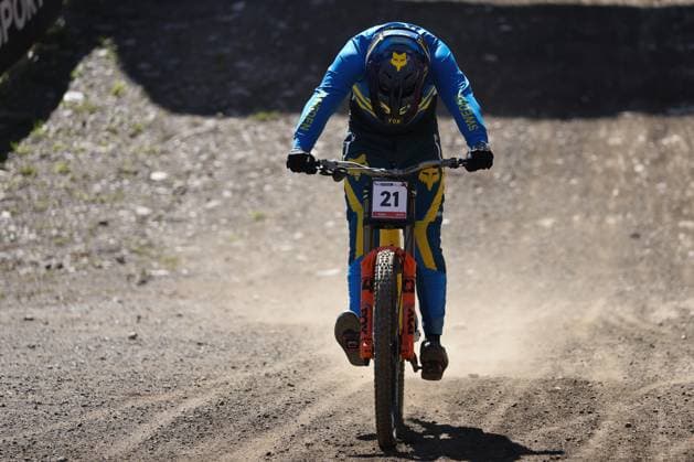 07 09 2025, ChampÃ ry, ChampÃ ry 2025 UCI Mountain Bike World Championships, Oliver Zwar SWE during the Men s Downhill Final ChampÃ ry Grand Paradis Valais Switzerland Copyright: xJustPictures.ch FrancescoxMinghettix jp-en-FrMi-MNG_7106