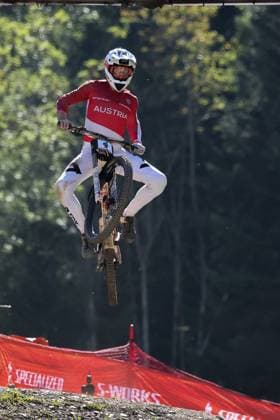 07 09 2025, ChampÃ ry, ChampÃ ry 2025 UCI Mountain Bike World Championships, Andreas Kolb AUT during the Men s Downhill Final ChampÃ ry Grand Paradis Valais Switzerland Copyright: xJustPictures.ch FrancescoxMinghettix jp-en-FrMi-MNG_7641