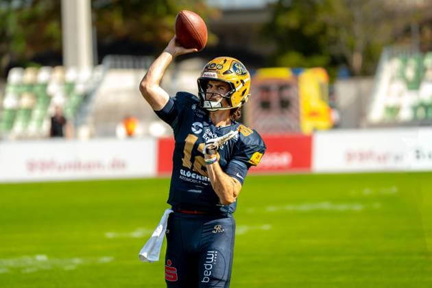 Justin Miller (Dresden Monarchs, 12) Throw, Dresden Monarchs vs Potsdam Royals, American Football, German Football League , Week 18, Season 2025, 06.09.2025, Dresden Heinz-Steyer Stadion Sachsen Germany Copyright: xFootxBowl Julien-MariusxKrügerx
