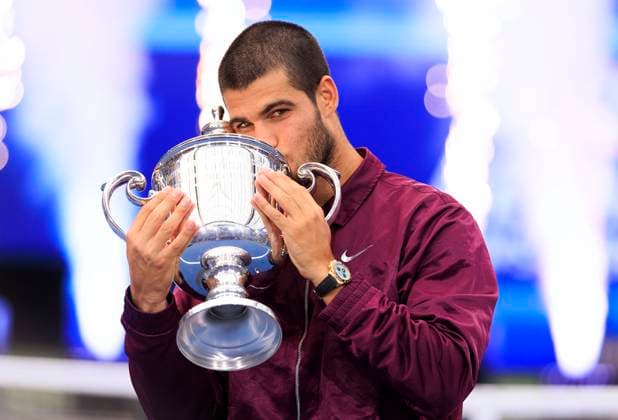 September 7, 2025, Flushing Meadows, New York, USA: Carlos Alcaraz with the US Open Trophy after winning the US Open MenÃ¢â‚¬â ¢s Final match against Jannik Sinner on Day 15 of the 2025 US Open at USTA Billie Jean King National Tennis Center on Sunday September 7, 2025 in the Flushing neighborhood of the Queens borough of New York City. JAVIER ROJAS PI Flushing Meadows USA - ZUMAp124 20250907_zaa_p124_040 Copyright: xJavierxRojasx