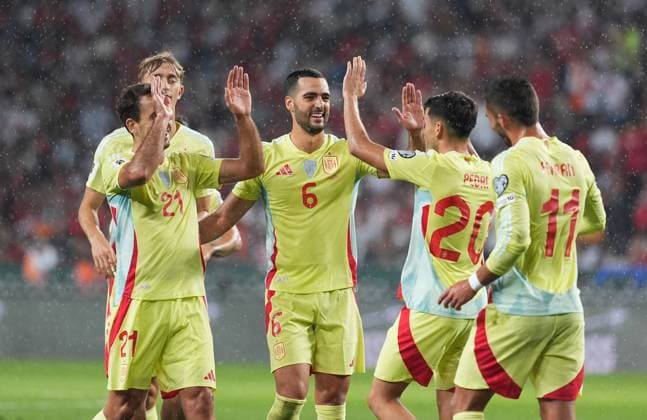 Turkiye v Spain - 2026 FIFA World Cup, WM, Weltmeisterschaft, Fussball European Qualifiers KONYA, TURKIYE - SEPTEMBER 7: Players of Spain celebrate after score a goal during the 2026 FIFA World Cup European Qualifiers Group E second match between Turkiye and Spain at Medas Konya Buyuksehir Stadium in Konya, Turkiye, on September 7, 2025. Evrim Aydin Anadolu Konya Turkey. Editorial use only. Please get in touch for any other usage.  Copyright: x2025xAnadoluxEvrimxAydinx