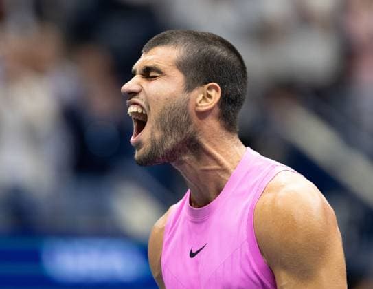 Winner Carlos Alcaraz ESP cheers after the victory, cheers, joy, emotion, Mens Singles, Men s Singles, Final, Final, US Open Championships 2025, USTA Billie Jean King National Tennis Center, Flushing Meadows, New York, USA Copyright: xJuergenxHasenkopfx