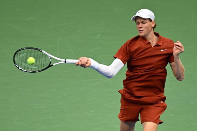 (250908) -- NEW YORK, Sept. 8, 2025 -- Jannik Sinner of Italy hits a return during the men s singles final match between Carlos Alcaraz of Spain and Jannik Sinner of Italy at the 2025 US Open tennis championships in New York, the United States, Sept. 7, 2025. ) (SP)U.S.-NEW YORK-TENNIS-US OPEN-MEN S SINGLES-FINAL LixRui 