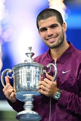 (250908) -- NEW YORK, Sept. 8, 2025 -- Carlos Alcaraz of Spain poses with his trophy after winning the men s singles final match between Carlos Alcaraz of Spain and Jannik Sinner of Italy at the 2025 US Open tennis championships in New York, the United States, Sept. 7, 2025. ) (SP)U.S.-NEW YORK-TENNIS-US OPEN-MEN S SINGLES-FINAL LixRui 