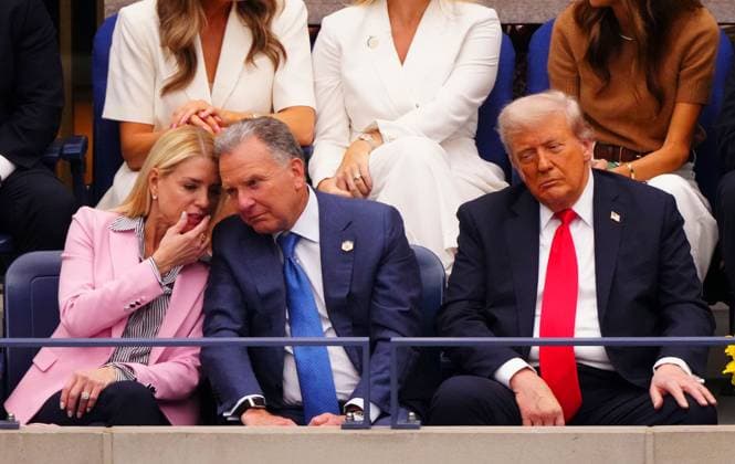 Pam Bondi, Steve Witkoff and Donald Trump 2025 US Open, Day Fifteen, USTA Billie Jean King National Tennis Center, New York, USA - 07 Sept 2025New York USTA Billie Jean King National T New York (NY) United States of America  Copyright: xJavierxGarcia Shutterstockx 15467799fu