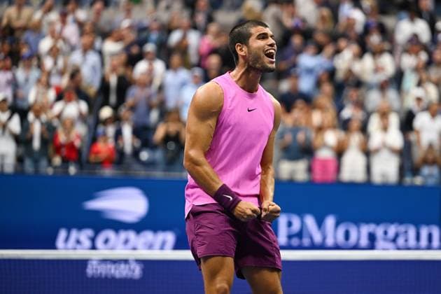 (250908) -- NEW YORK, Sept. 8, 2025 -- Carlos Alcaraz of Spain celebrates winning the men s singles final match between Carlos Alcaraz of Spain and Jannik Sinner of Italy at the 2025 US Open tennis championships in New York, the United States, Sept. 7, 2025. ) (SP)U.S.-NEW YORK-TENNIS-US OPEN-MEN S SINGLES-FINAL LixRui 