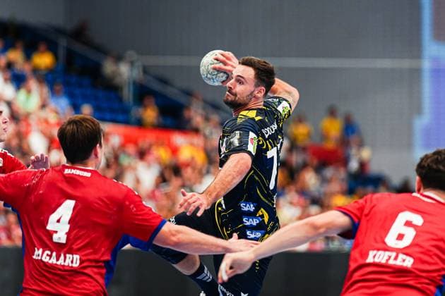 Throw Goal Dani Baijens Rhein Neckar Loewen, 77 GER, Handball Sport Verein Hamburg vs Rhein Neckar Loewen, Handball, 1 Bundesliga, Matchday 3, Season 2025 2026, 07 09 2025 GER, Handball Sport Verein Hamburg vs Rhein Neckar Loewen, Handball, 1 Bundesliga, Matchday 3, Season 2025 2026, 07 09 2025 Hamburg Copyright: xEibner-Pressefoto MarcelxvonxFehrnx EP_MFN
