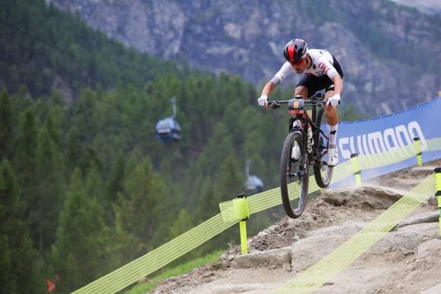 2025 UCI Mountain Bike World Championships Picture by Ed Sykes SWpix.com - 08 09 2025 - Cycling - 2025 UCI Mountain Bike World Championships - Cross-country Short Track - Zermatt, Valais, Switzerland - Men Under-23 Qualification Heat 2 - Nicolas Halter (Switzerland) Copyright: x xSWpix.comx(t axPhotographyxHubxLtd)xEdxSykes SWpix.comx SWP-3030-2910
