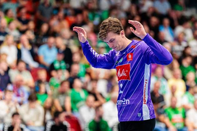 Malte Semisch GWD Minden, 01 aergert sich regt sich auf GER, GWD Minden vs SG Flensburg Handewitt, Handball, 1 Bundesliga, 3 Spieltag, Spielzeit 2025 2026, 08 09 2025 GER, GWD Minden vs SG Flensburg Handewitt, Handball, 1 Bundesliga, 3 Spieltag, Spielzeit 2025 2026, 08 09 2025 Luebbecke Copyright: xEibner-Pressefoto JanxRollingerx EP_JSK