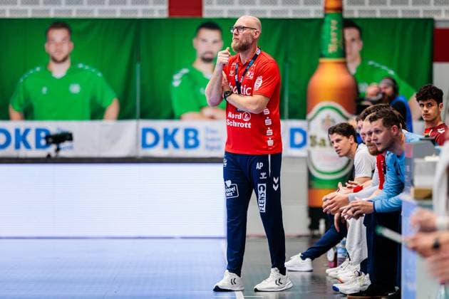 Ales Pajovic SG Flensburg Handewitt, Coach GER, GWD Minden vs SG Flensburg Handewitt, Handball, 1 Bundesliga, Matchday 3, Season 2025 2026, 08 09 2025 GER, GWD Minden vs SG Flensburg Handewitt, Handball, 1 Bundesliga, Matchday 3, Season 2025 2026, 08 09 2025 Luebbecke Copyright: xEibner-Pressefoto JanxRollingerx EP_JSK