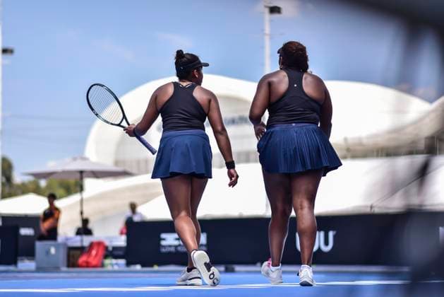 WTA GUADALAJARA 250 OPEN WTA GUADALAJARA 250 OPEN ANEY GLEASON VS CORLEY CORLEY 08092025 GUADALAJARA, JALISCO Action photo of Carmen Corley and Ivana Corley of USA, during day 1 the WTA Guadalajara 250 Open, held at the Centro Panamericano de Tenis of Guadalajara, Jalisco, Mexico Action photo of Carmen Corley and Ivana Corley of USA, during day 1 the WTA Guadalajara 250 Open, held at the Centro Panamericano de Tenis of Guadalajara, Jalisco, Mexico PHOTO BY IMAGENSHOP AGENCIA FOTOGRAFICA GUADALAJARA JALISCO MEXICO Copyright: xIMAGENSHOPxAGENCIAxFOTOGRAFICAx