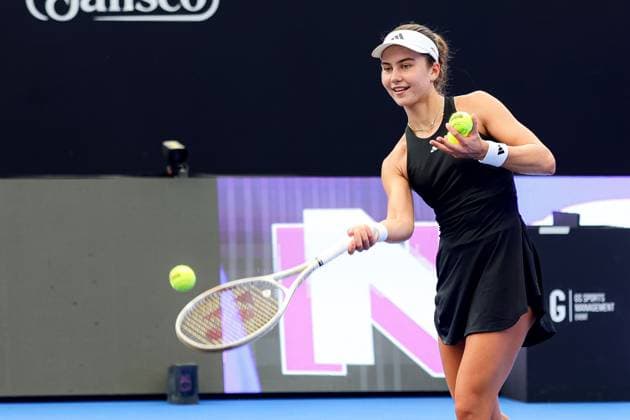 WTA GUADALAJARA 250 OPEN WTA GUADALAJARA 250 OPEN KAWA VS JOVIC 08092025 GUADALAJARA, JALISCO Action photo of Iva Jovic of the USA, during day 1 the WTA Guadalajara 250 Open, held at the Centro Panamericano de Tenis of Guadalajara, Jalisco, Mexico Action photo of Iva Jovic of the USA, during day 1 the WTA Guadalajara 250 Open, held at the Centro Panamericano de Tenis of Guadalajara, Jalisco, Mexico PHOTO BY IMAGENSHOP AGENCIA FOTOGRAFICA GUADALAJARA JALISCO MEXICO Copyright: xIMAGENSHOPxAGENCIAxFOTOGRAFICAx