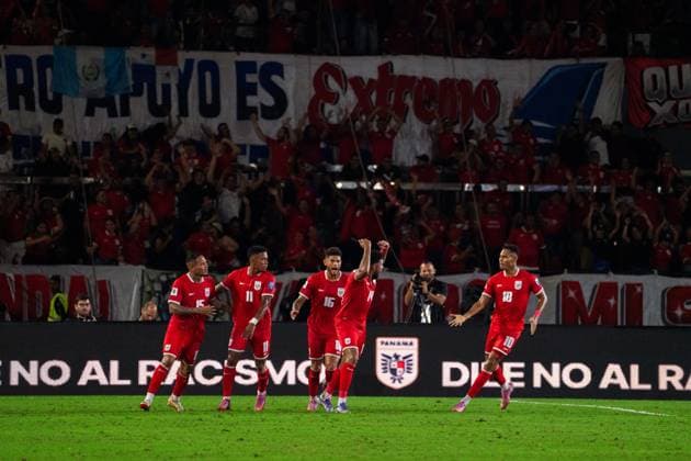 (250909) -- PANAMA CITY, Sept. 9, 2025 -- Carlos Harvey (4th L) of Panama celebrates after scoring during the 2026 FIFA World Cup, WM, Weltmeisterschaft, Fussball Concacaf qualifier football match between Panama and Guatemala in Panama City, Panama, on Sept. 8, 2025. ) (SP)PANAMA-PANAMA CITY-FOOTBALL-2026 FIFA WORLD CUP QUALIFIERS-PAN VS GUA XuxYongzheng 