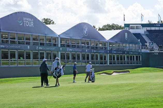 9th September 2025; Wentworth Club, London, England; The BMW PGA, Golf Herren Championship Golf Practice Day 1; players inspect the course while walking on to the 18th green  HenningxvonxJagow