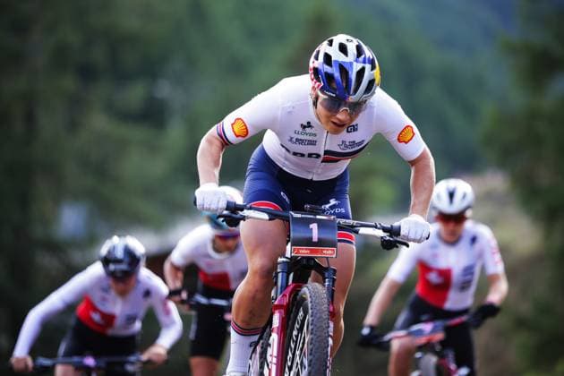 2025 UCI Mountain Bike World Championships Picture by Ed Sykes SWpix.com - 08 09 2025 - Cycling - 2025 UCI Mountain Bike World Championships - Cross-country Short Track - Zermatt, Valais, Switzerland - Women Elite Final - Evie Richards (Great Britain) Copyright: x xSWpix.comx(t axPhotographyxHubxLtd)xEdxSykes SWpix.comx SWP-3030-3063