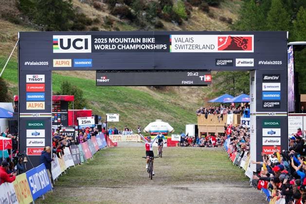 2025 UCI Mountain Bike World Championships Picture by Ed Sykes SWpix.com - 08 09 2025 - Cycling - 2025 UCI Mountain Bike World Championships - Cross-country Short Track - Zermatt, Valais, Switzerland - Women Elite Final - Alessandra Keller (Switzerland) wins the Women Elite Cross-country Short Track World Championship, WM, Weltmeisterschaft Copyright: x xSWpix.comx(t axPhotographyxHubxLtd)xEdxSykes SWpix.comx SWP-3030-3113