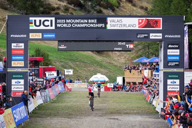 2025 UCI Mountain Bike World Championships Picture by Ed Sykes SWpix.com - 08 09 2025 - Cycling - 2025 UCI Mountain Bike World Championships - Cross-country Short Track - Zermatt, Valais, Switzerland - Women Elite Final - Alessandra Keller (Switzerland) wins the Women Elite Cross-country Short Track World Championship, WM, Weltmeisterschaft Copyright: x xSWpix.comx(t axPhotographyxHubxLtd)xEdxSykes SWpix.comx SWP-3030-3122