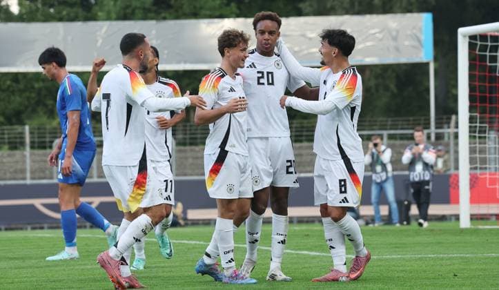 Reutlingen , International soccer match U20 Germany vs U20 Italy , Cheers Germany , 20 Assan Ouedraogo