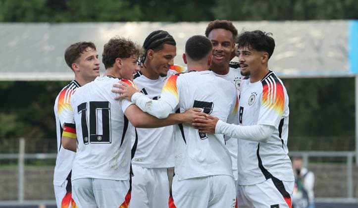 Reutlingen , International soccer match U20 Germany vs U20 Italy , Cheers Germany