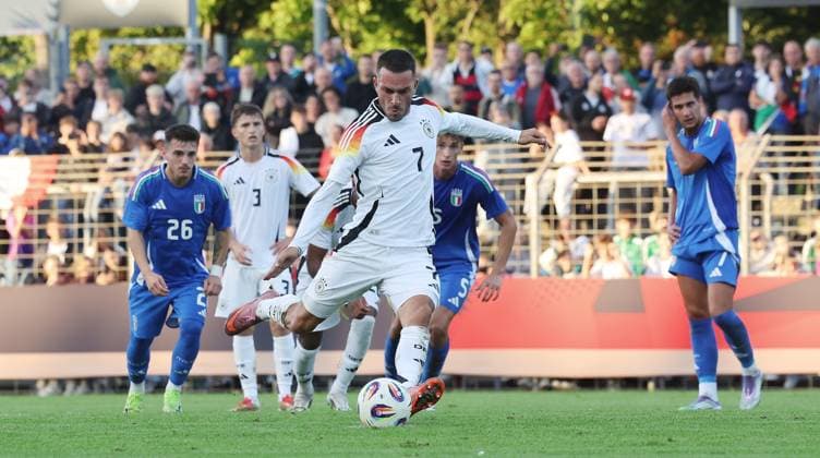 Reutlingen , International soccer match U20 Germany vs U20 Italy , Arijon Ibrahimovic GER scores with a penalty to make it 3-0