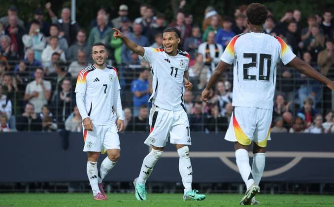 Reutlingen , International soccer match U20 Germany vs U20 Italy , center Paris Brunner GER