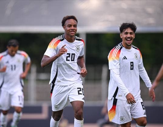 Soccer U 20 Test Laenderspiel in Reutlingen 09 09 2025 Germany Italy JUBEL Germany goal scorers to 1 0 Assan Ouedraogo left and Laurin Ulrich right